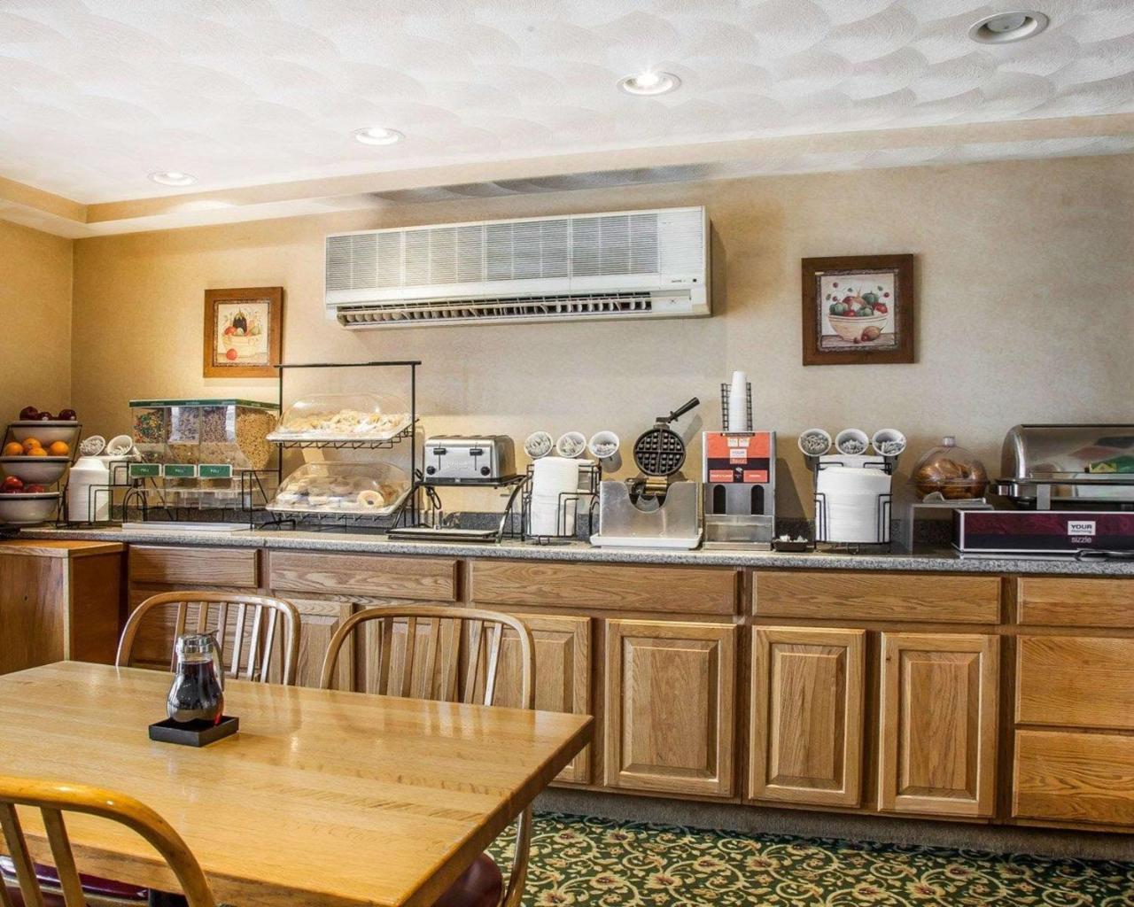 Comfort Inn At Newport Beach Middletown Eksteriør billede