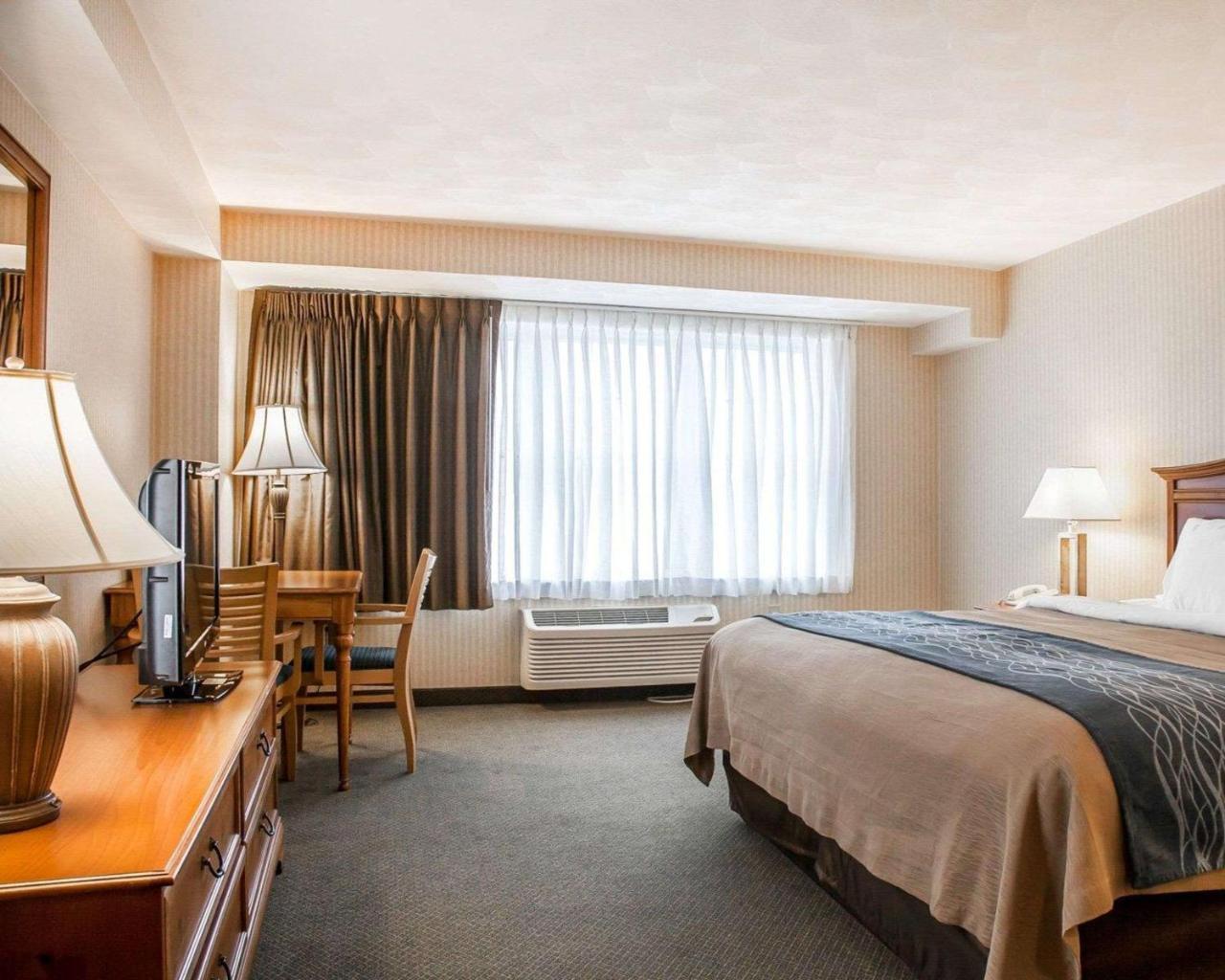 Comfort Inn At Newport Beach Middletown Eksteriør billede